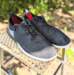 UGG Feli Hyperweave Casual Athletic Sneaker Size US 14 Black White 1015684 Shoes